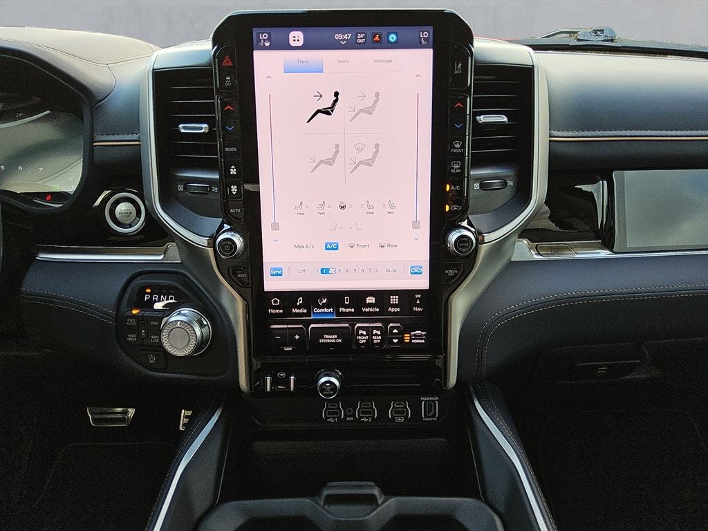 2025 RAM 1500 Tungsten Crew Cab 4x4 5'7' Box