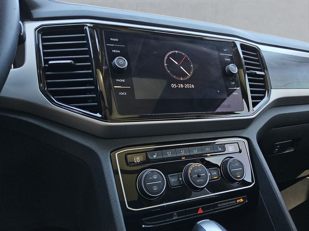 2023 Volkswagen Atlas 3.6L V6 SE w/Technology