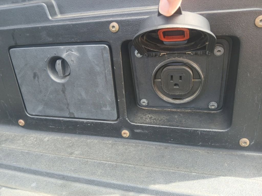 2019 Toyota Tacoma SR V6