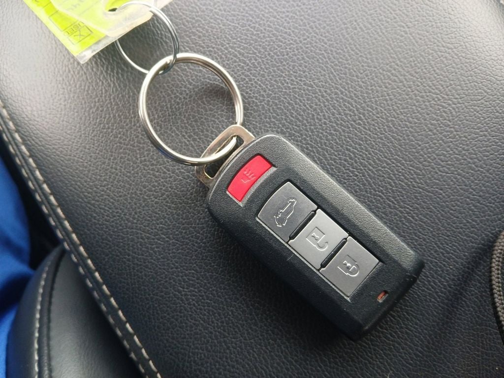 2025 Mitsubishi Eclipse Cross SE