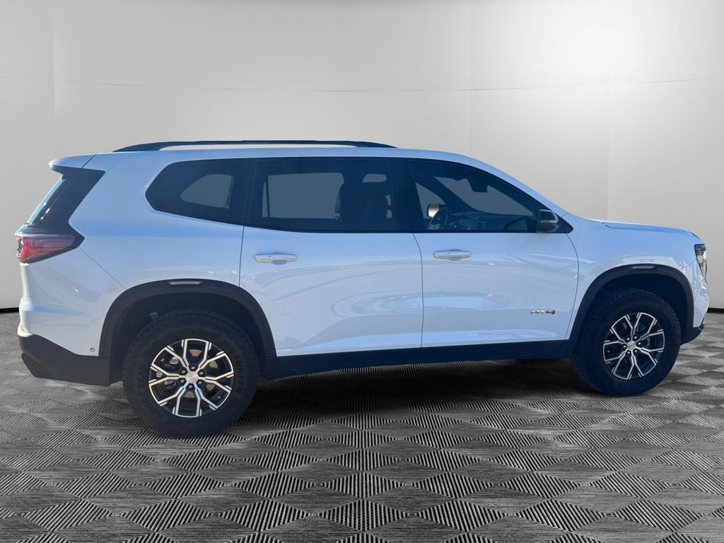2025 GMC Acadia AT4
