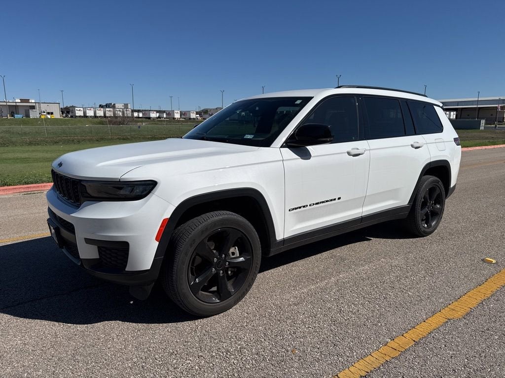 2023 Jeep Grand Cherokee L Altitude 4x2
