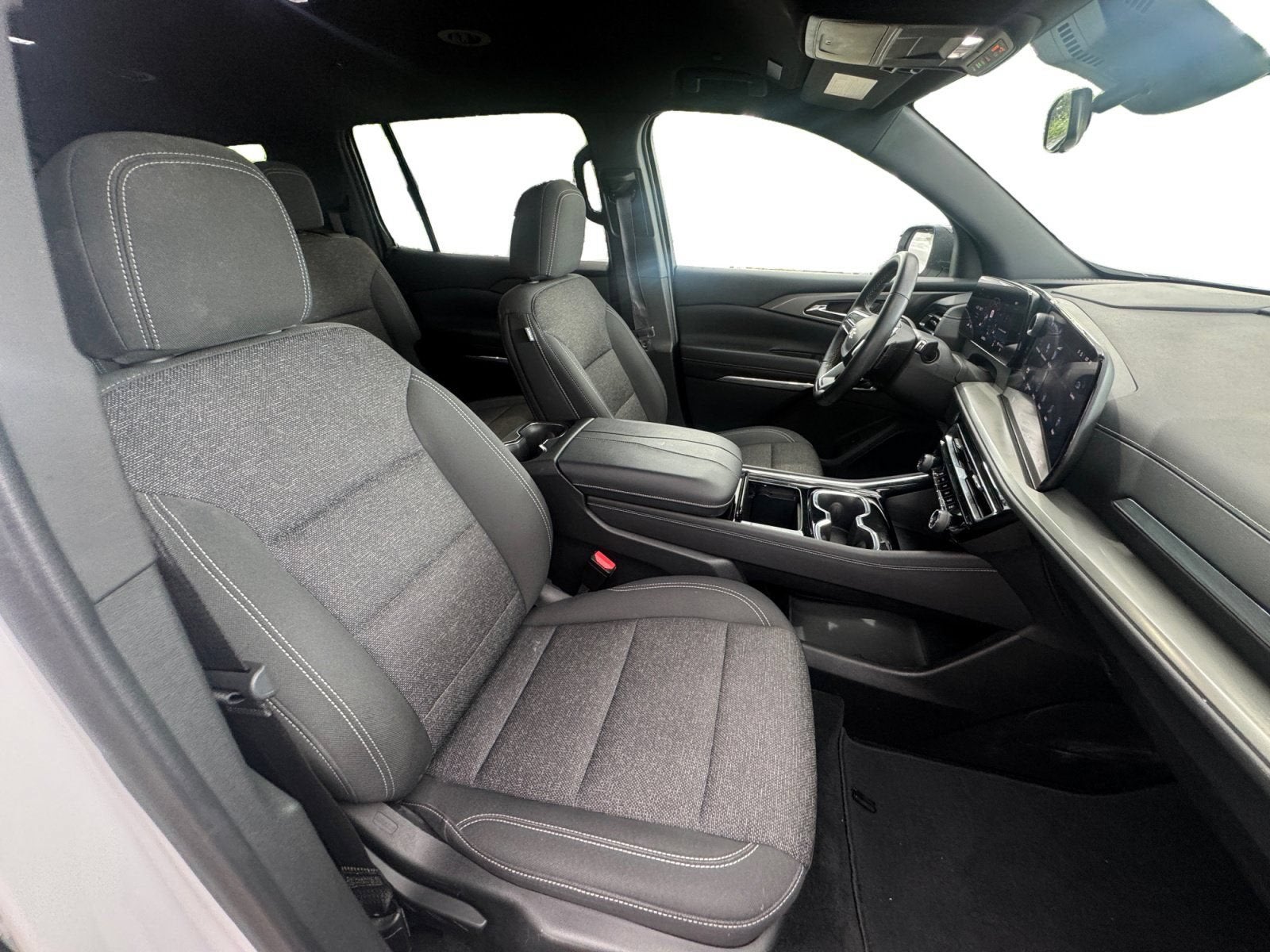 2024 Chevrolet Traverse LS