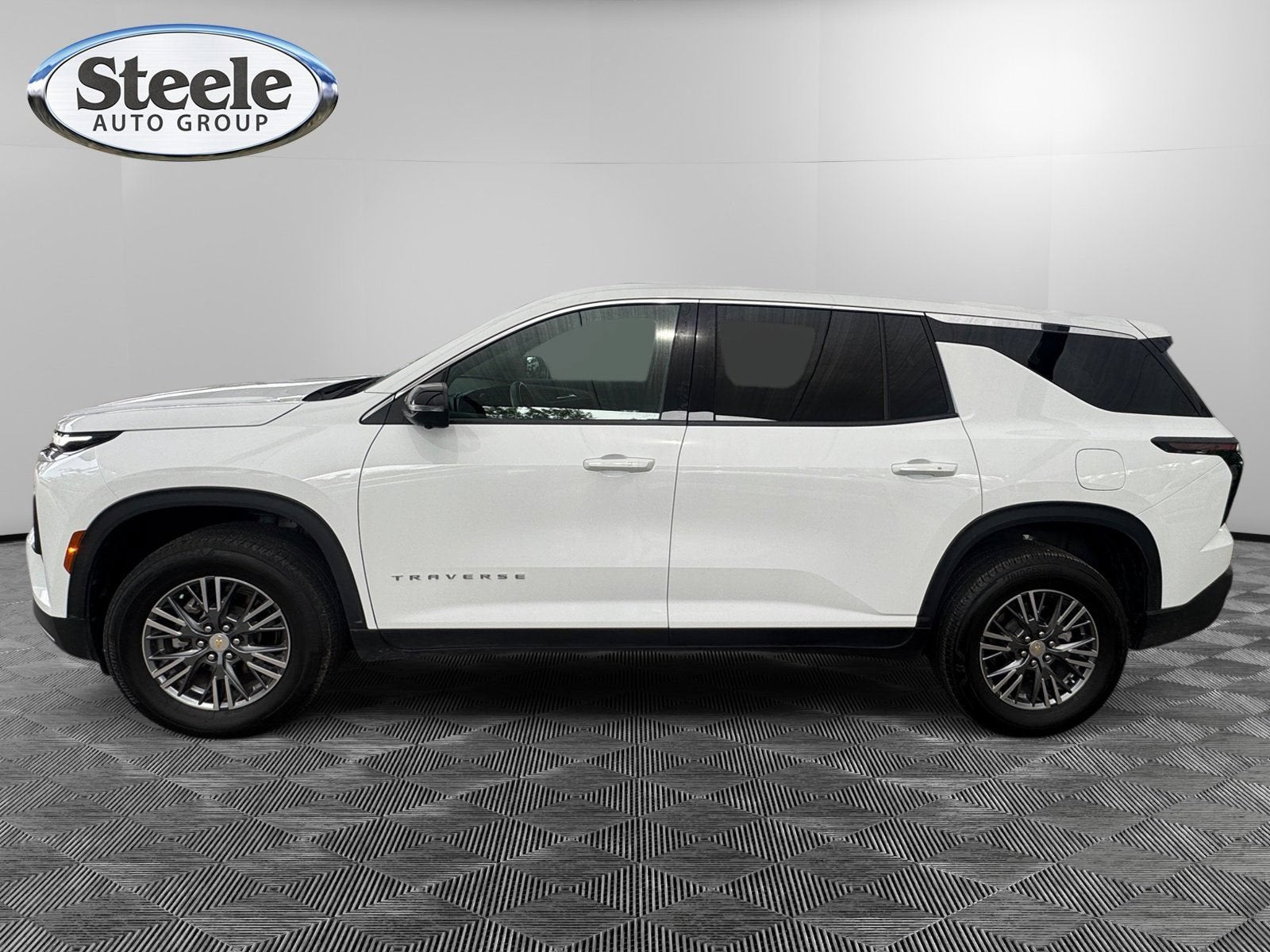 2024 Chevrolet Traverse LS