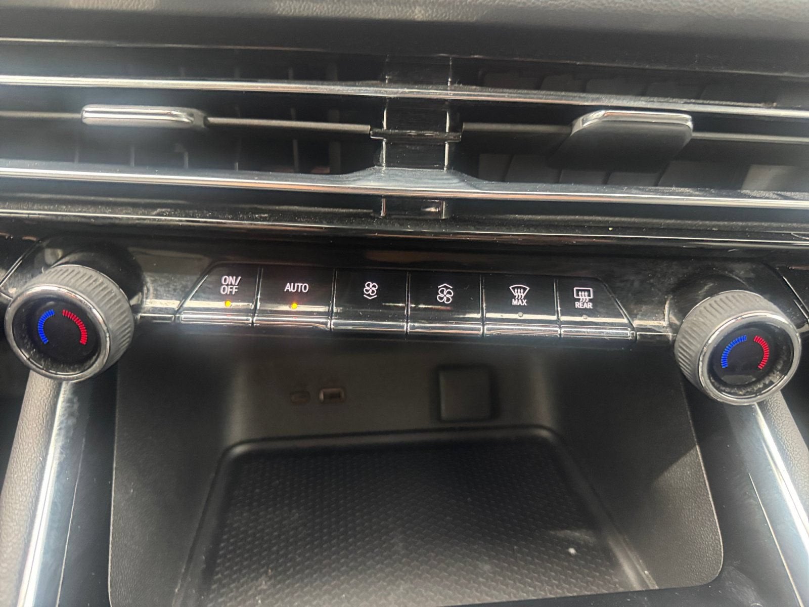 2024 Chevrolet Traverse LS