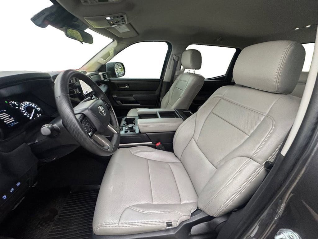 2023 Toyota Tundra 4WD SR5