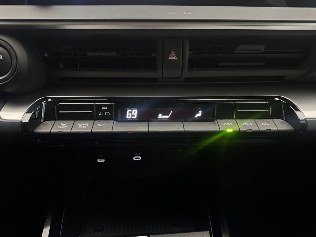 2023 Toyota Prius LE