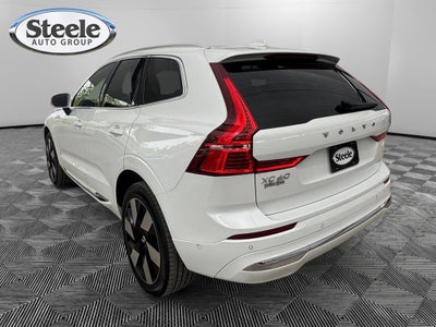 2023 Volvo XC60 Recharge Plug-In Hybrid T8 Plus Bright Theme