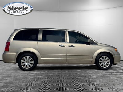 2015 Chrysler Town & Country LX