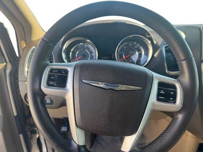 2015 Chrysler Town & Country LX