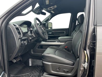 2025 RAM 3500 Laramie Crew Cab 4x4 8' Box