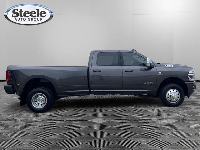 2025 RAM 3500 Laramie Crew Cab 4x4 8' Box