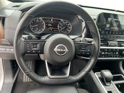 2025 Nissan Pathfinder SL FWD
