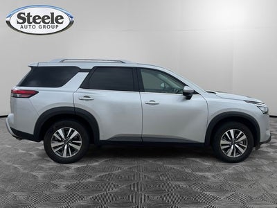 2025 Nissan Pathfinder SL FWD