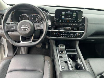 2025 Nissan Pathfinder SL FWD