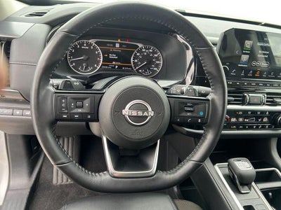 2025 Nissan Pathfinder SL FWD