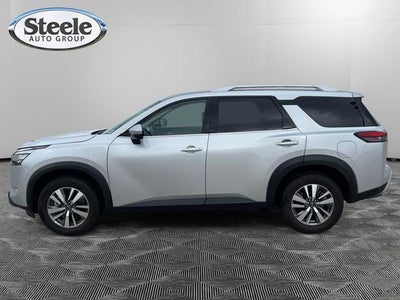 2025 Nissan Pathfinder SL FWD