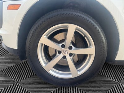 2019 Porsche Macan Base