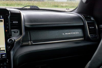 2021 RAM 1500 Limited Crew Cab 4x4 5'7' Box