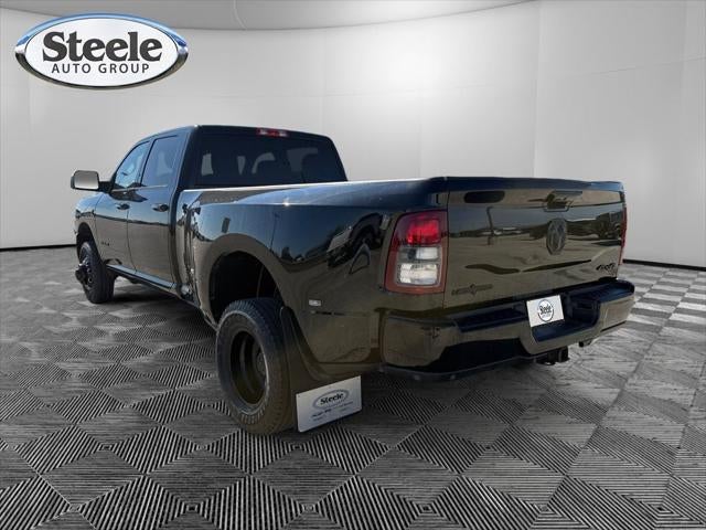 2022 RAM 3500 Lone Star Crew Cab 4x4 8' Box