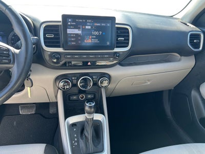 2022 Hyundai Venue SEL