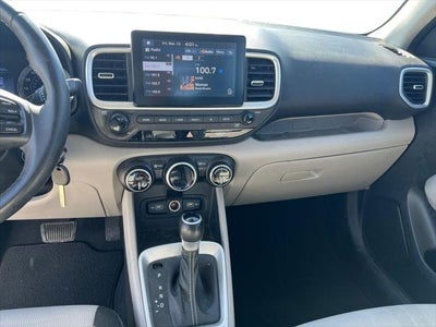 2022 Hyundai Venue SEL
