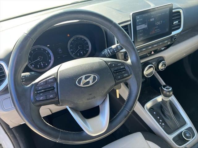 2022 Hyundai Venue SEL