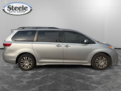 2018 Toyota Sienna XLE 8 Passenger