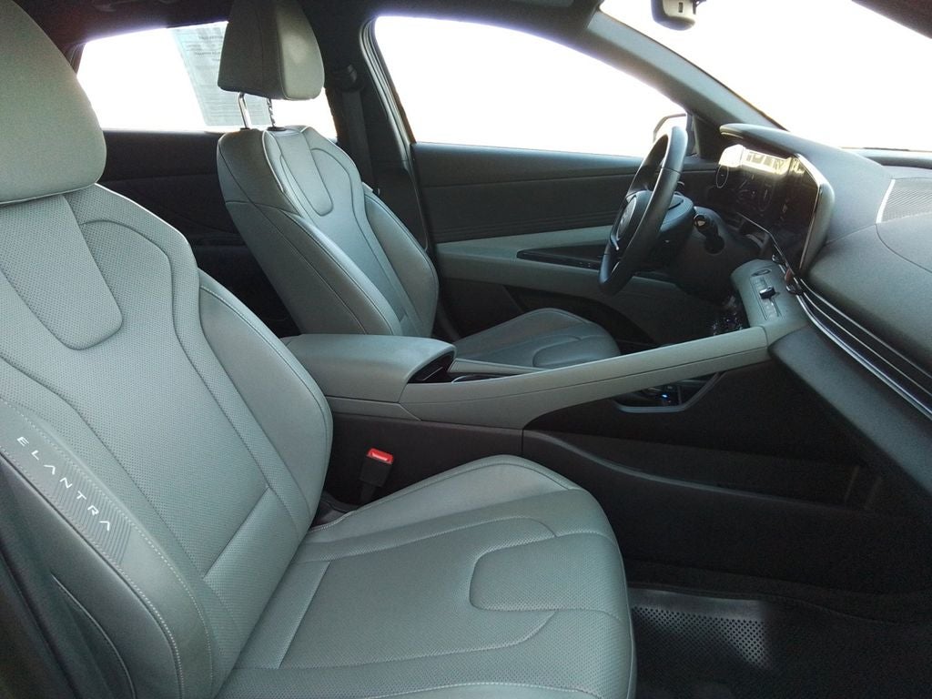 2024 Hyundai Elantra Hybrid Limited