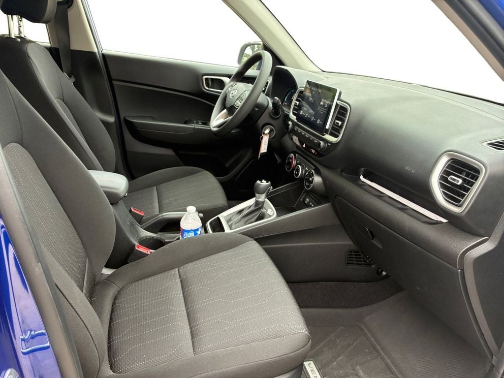 2025 Hyundai Venue SE