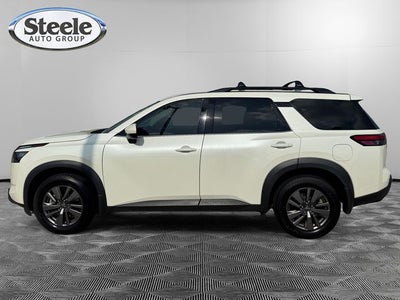 2023 Nissan Pathfinder SV