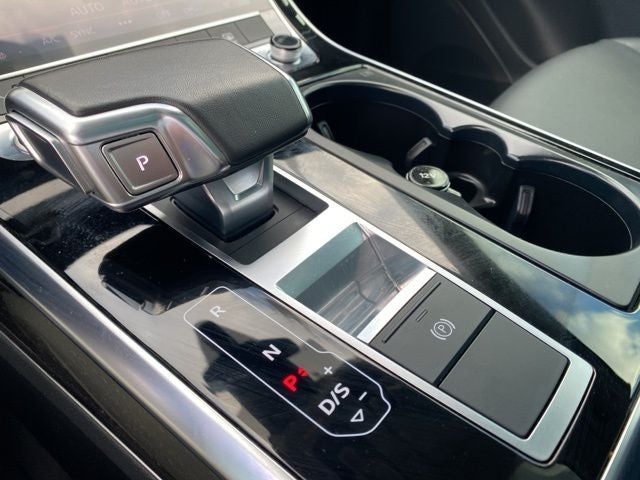 2022 Audi Q7 45 Premium quattro