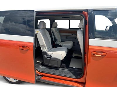 2025 Volkswagen ID. Buzz Pro S Plus