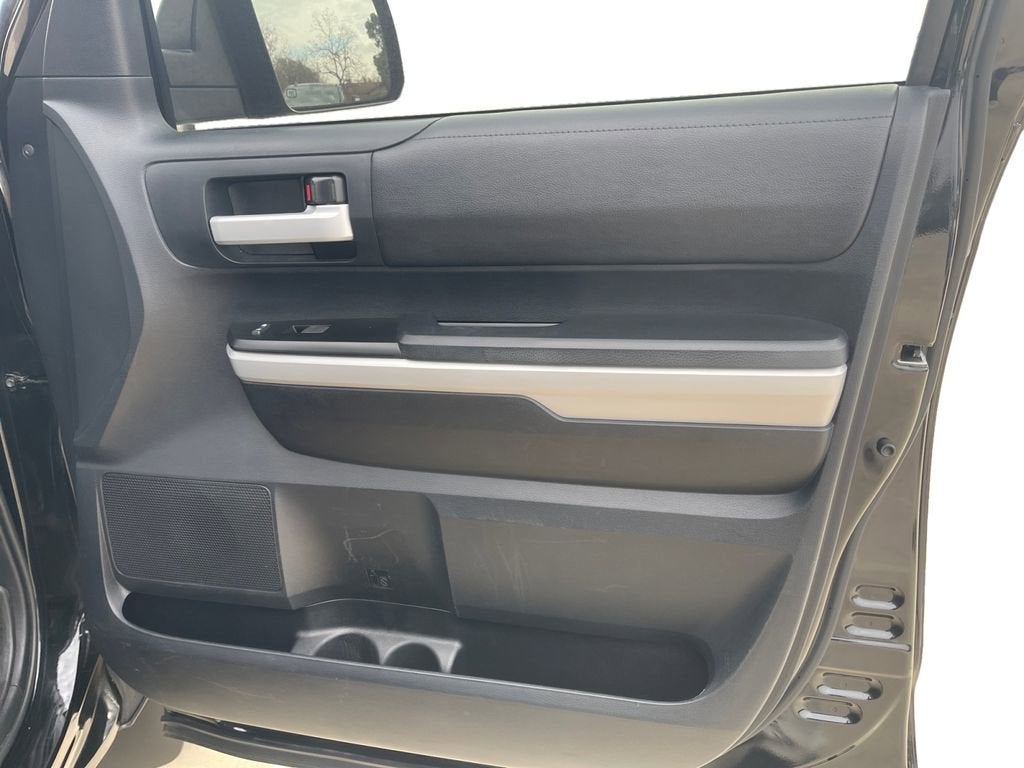 2018 Toyota Tundra SR5 5.7L V8